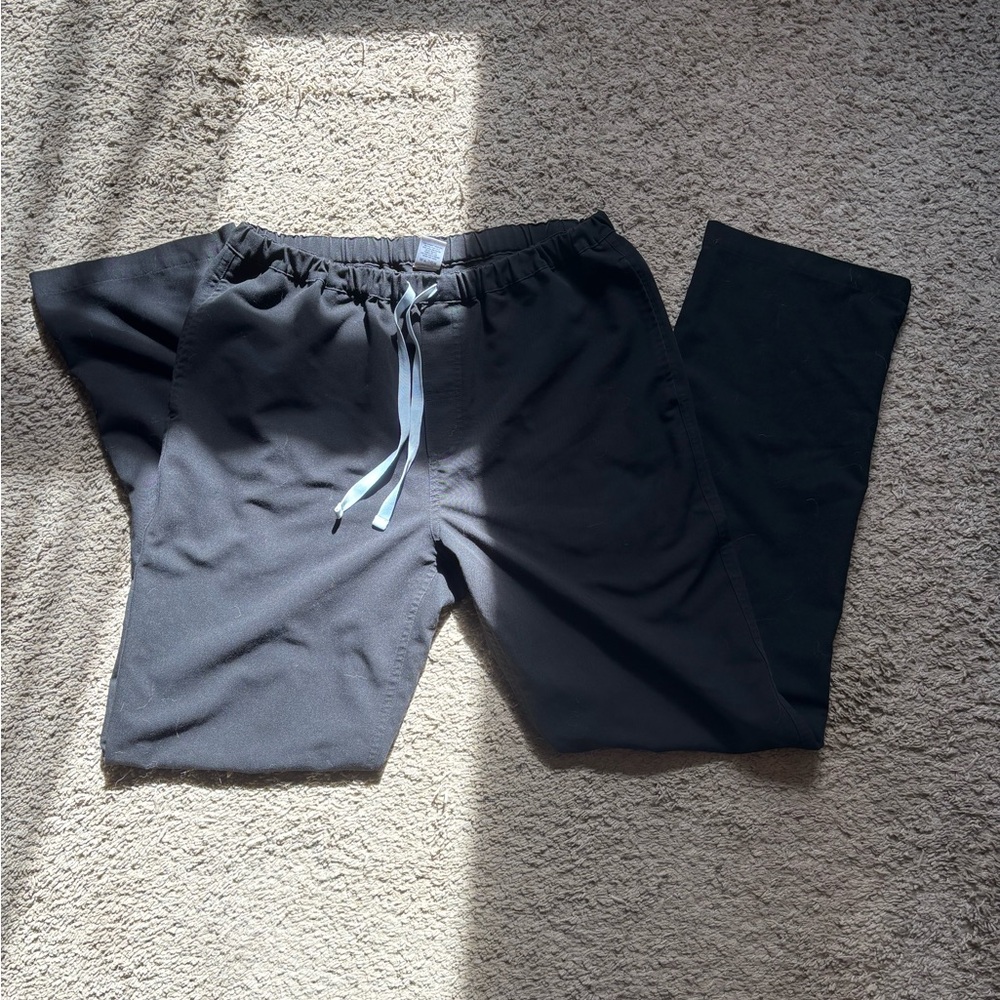 FIGS Technical Collection Scrub Pants – Size Medium – Black